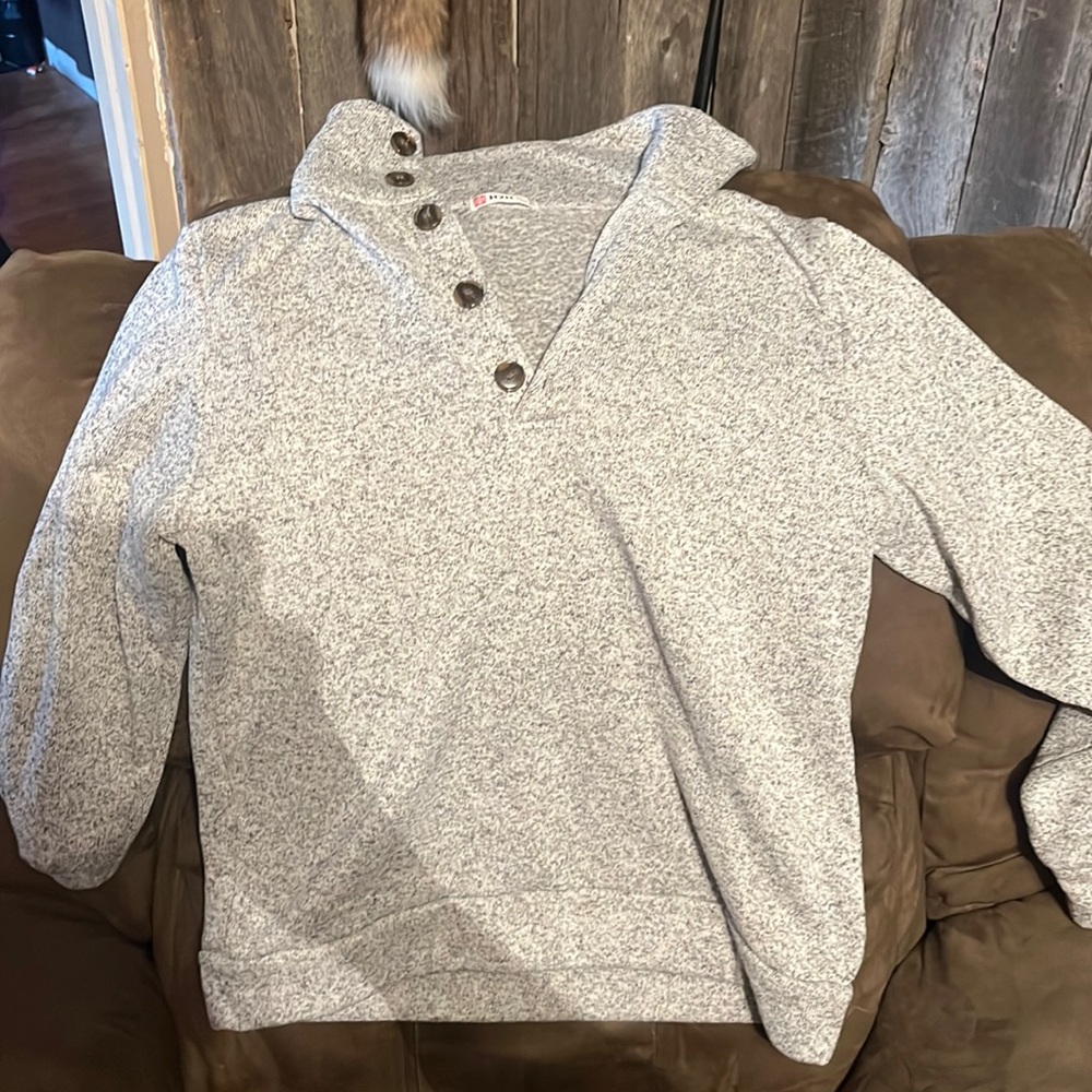 Men’s sweater
